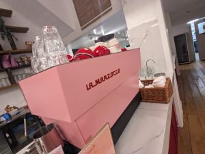 Commercial shop fitting - cafe renovation